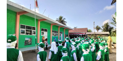 Kegiatan Upacara Bendera